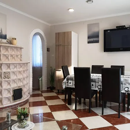Aranyhal Vendeghaz بيت للعطل *